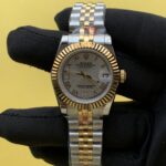 Rolex Lady-Datejust 31MM Two Tone Yellow White Roman Dial Fluted Bezel Jubilee Bracele 279173 (1)